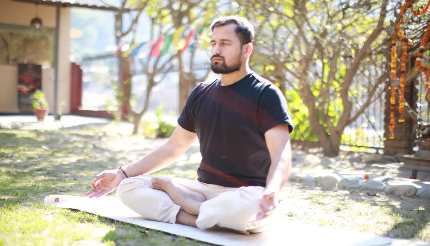 Gyana Mudra: Cultivating Wisdom & Inner Illumination