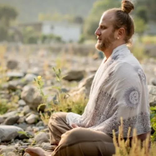 Embracing Stillness: A Morning Meditation to Begin Your Day with Clarity & Calm
